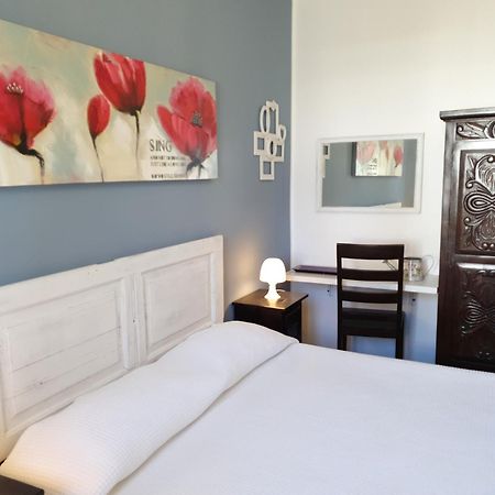 Blue Dolphin Guest House 阿尔盖罗 外观 照片