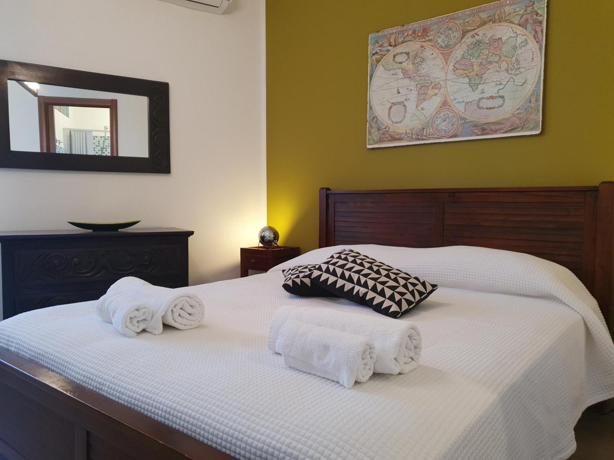 Blue Dolphin Guest House 阿尔盖罗 外观 照片